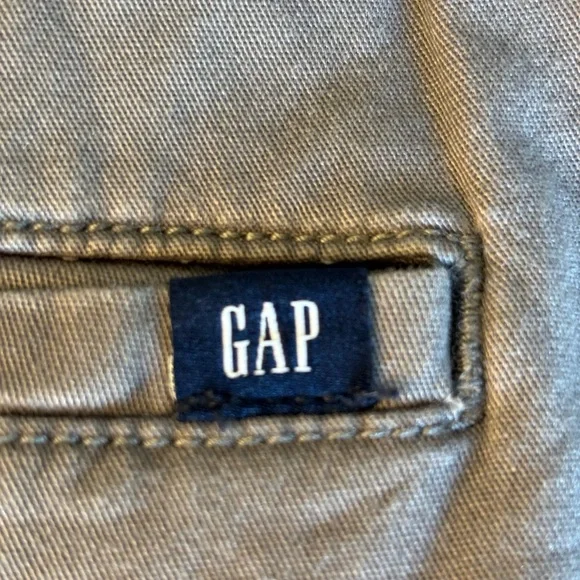 GAP Gray Cargo Relaxed Fit Joggers - Picture 5 of 11
